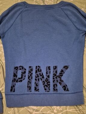 VS PINK leopard Print Sweatshirt